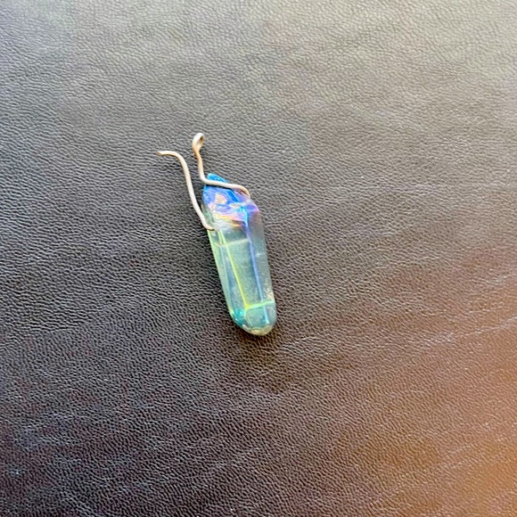Jewelry - Crystal pendant